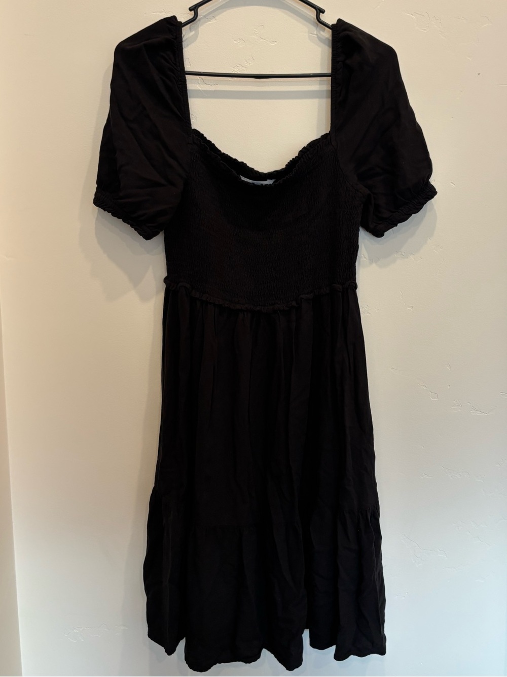 Women’s Black square neckline dress